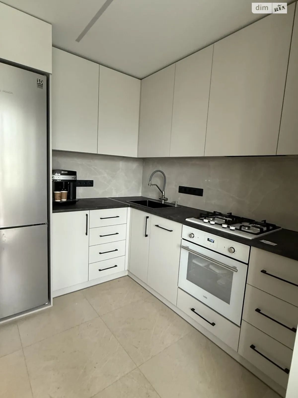 Продається 1-кімнатна квартира 42.3 кв. м у Полтаві, вул. Великотирнівська, 4А - фото 1