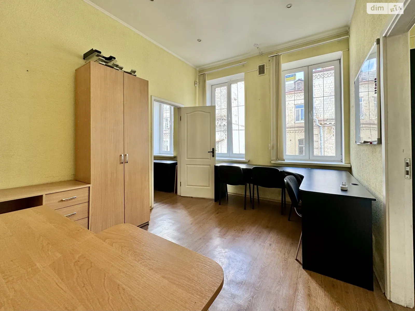 Здається в оренду офіс 80 кв. м в бізнес-центрі, цена: 18000 грн - фото 1