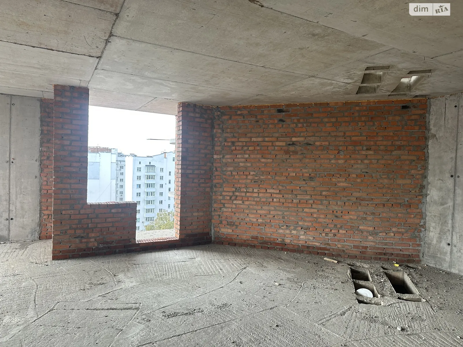 Продается 3-комнатная квартира 71 кв. м в Хмельницком, ул. Свободы, 115 - фото 1