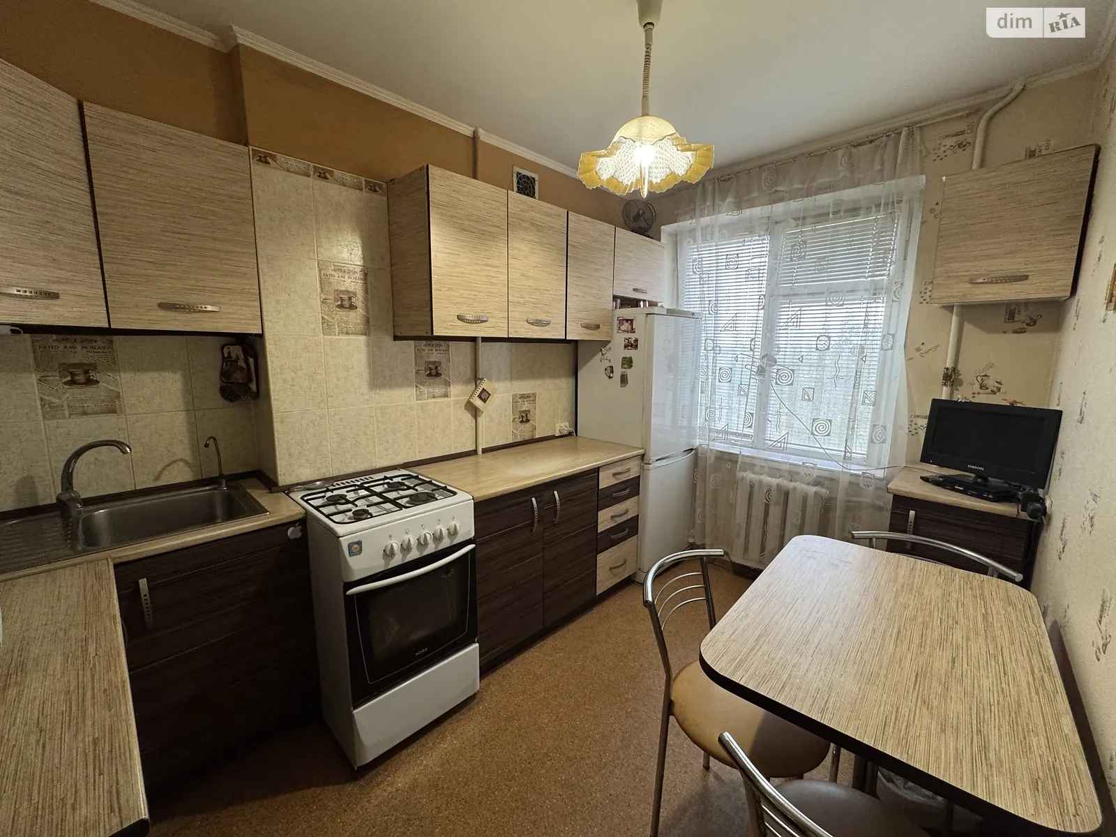 Продается 2-комнатная квартира 45 кв. м в Днепре, ул. Набережная Победы - фото 1