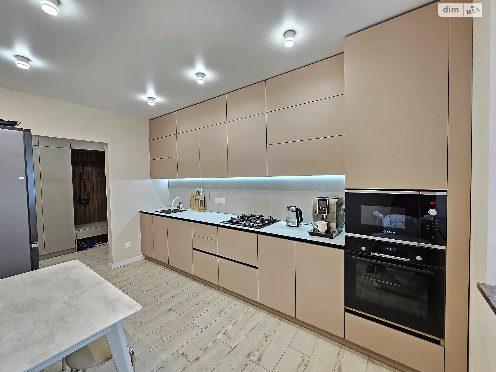 Продается 2-комнатная квартира 65 кв. м в Волчинце, ул. Европейская, 3 - фото 1