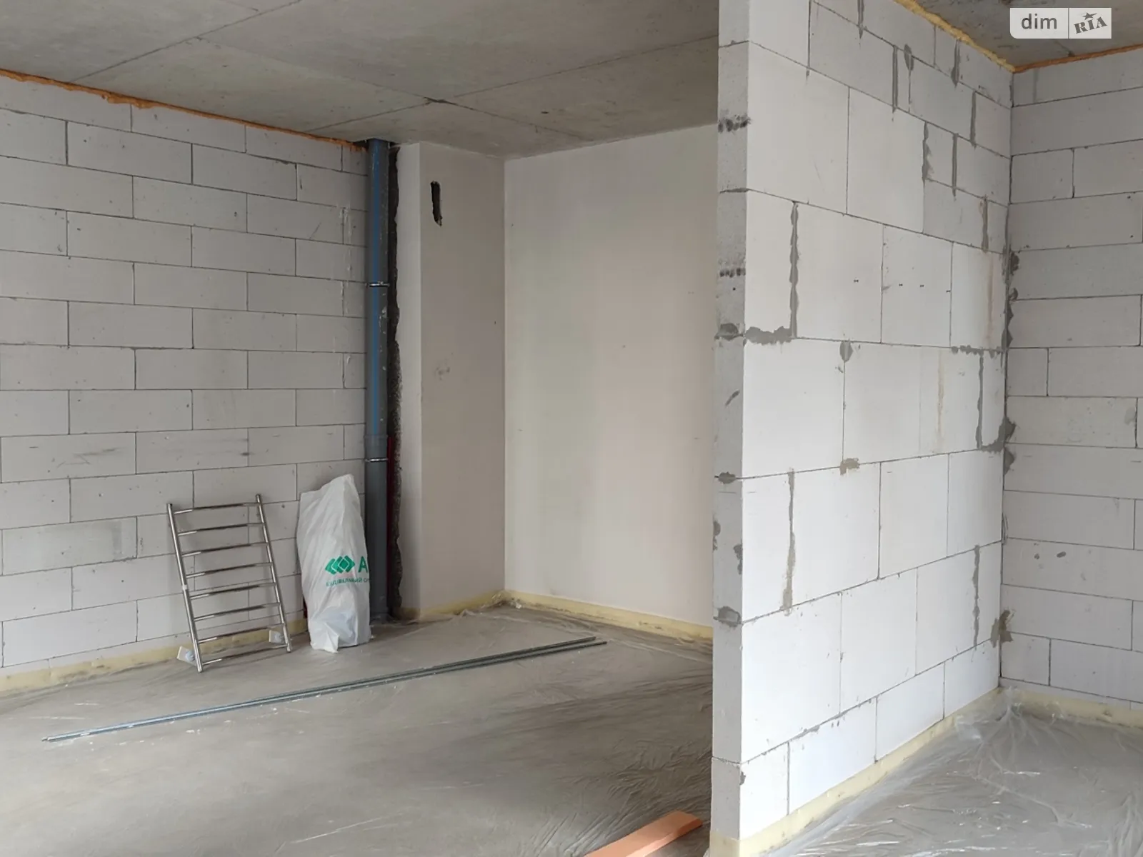 Продается 1-комнатная квартира 44 кв. м в Ивано-Франковске, ул. Ленкавского, 34 корпус 6 - фото 1