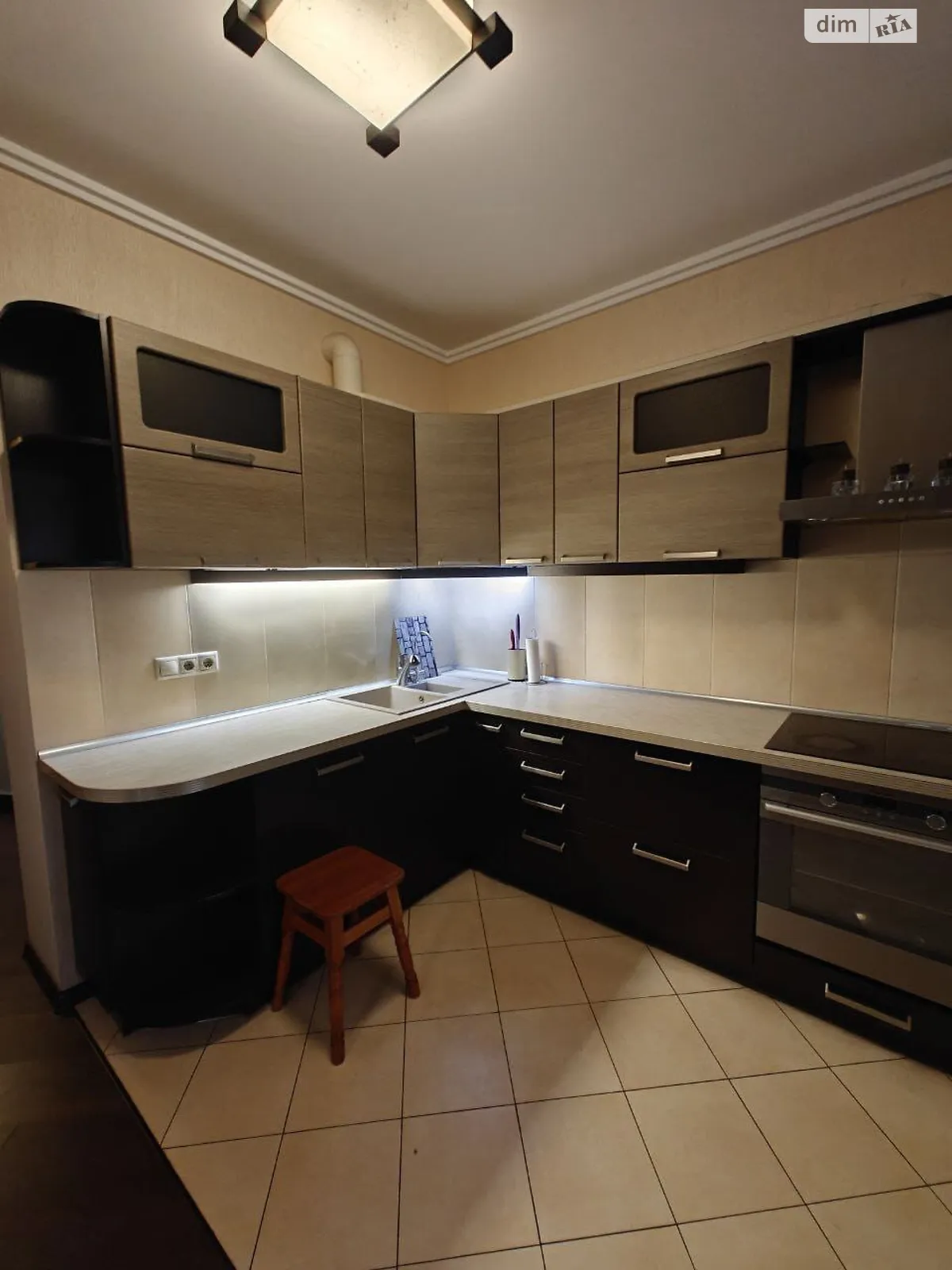 Здається в оренду 1-кімнатна квартира 50 кв. м у Києві, вул. Бориспільська, 12В - фото 1