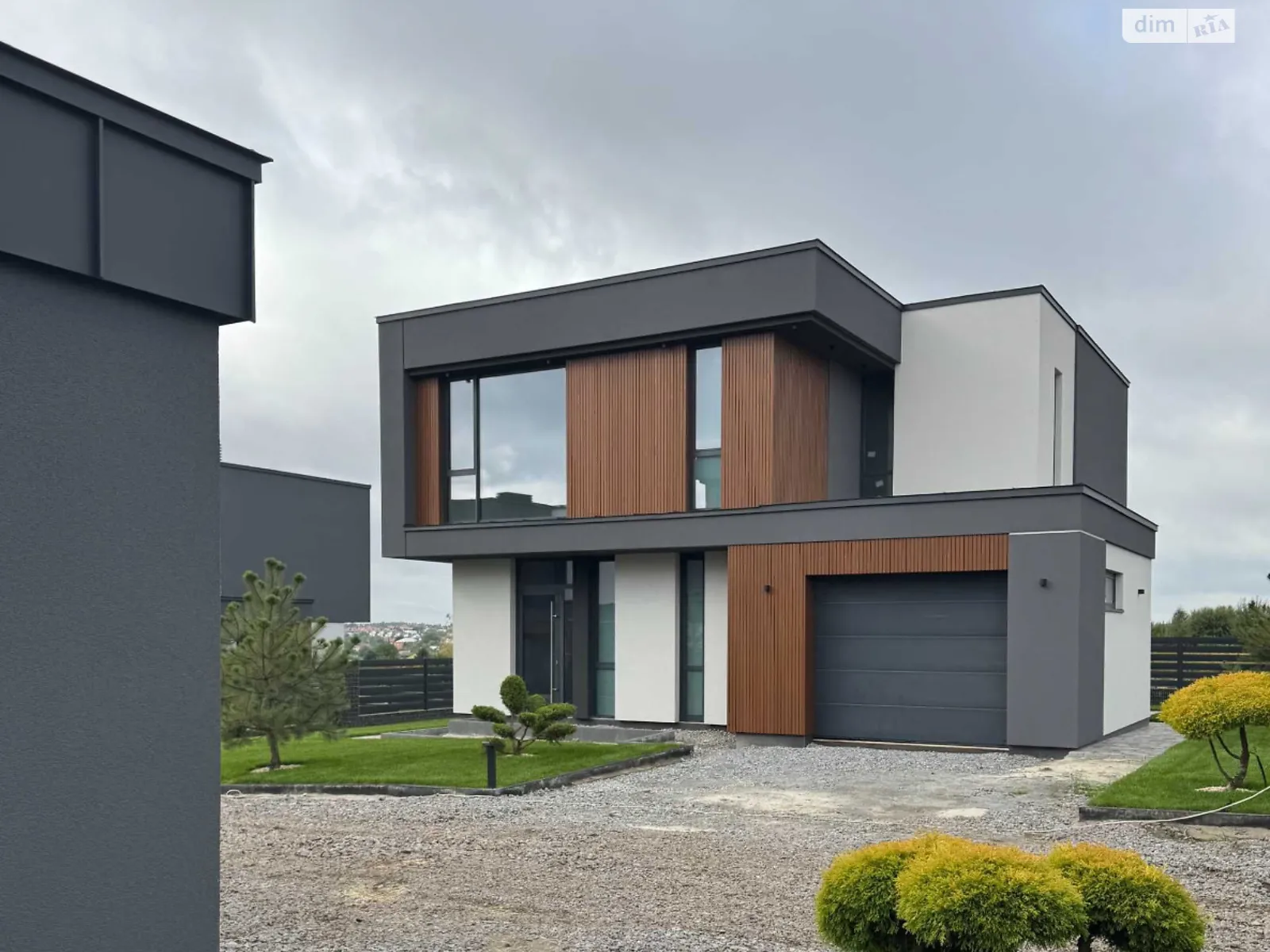 Продається будинок 2 поверховий 175 кв. м з мансардою, цена: 1700 $ - фото 1