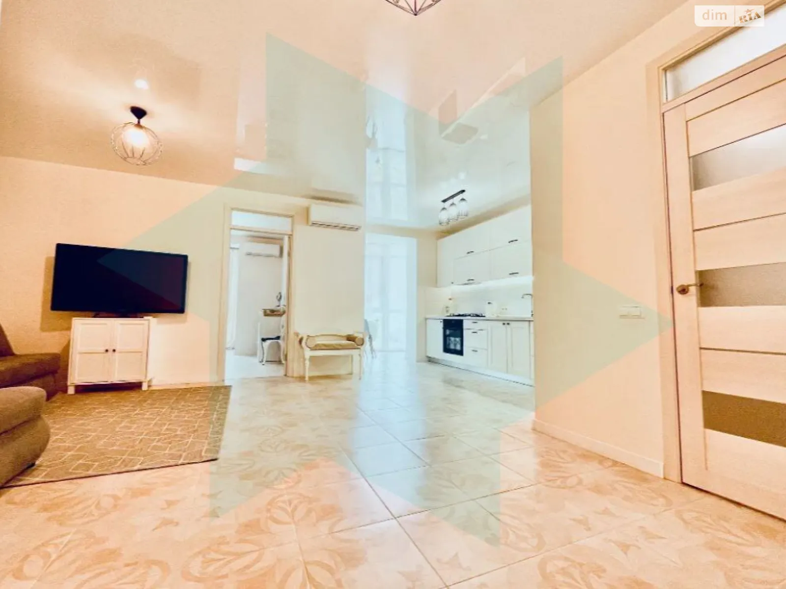 Продается 2-комнатная квартира 60 кв. м в Днепре, ул. Набережная Победы, 44 - фото 1