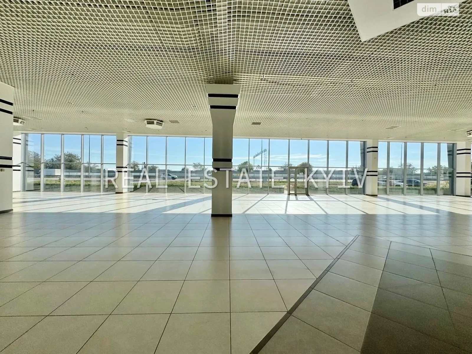 Здається в оренду приміщення вільного призначення 3300 кв. м в 2-поверховій будівлі, цена: 15000 $ - фото 1