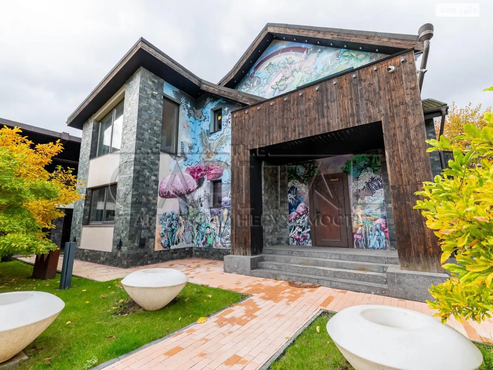 Продается дом на 2 этажа 397 кв. м с верандой, цена: 1500000 $ - фото 1