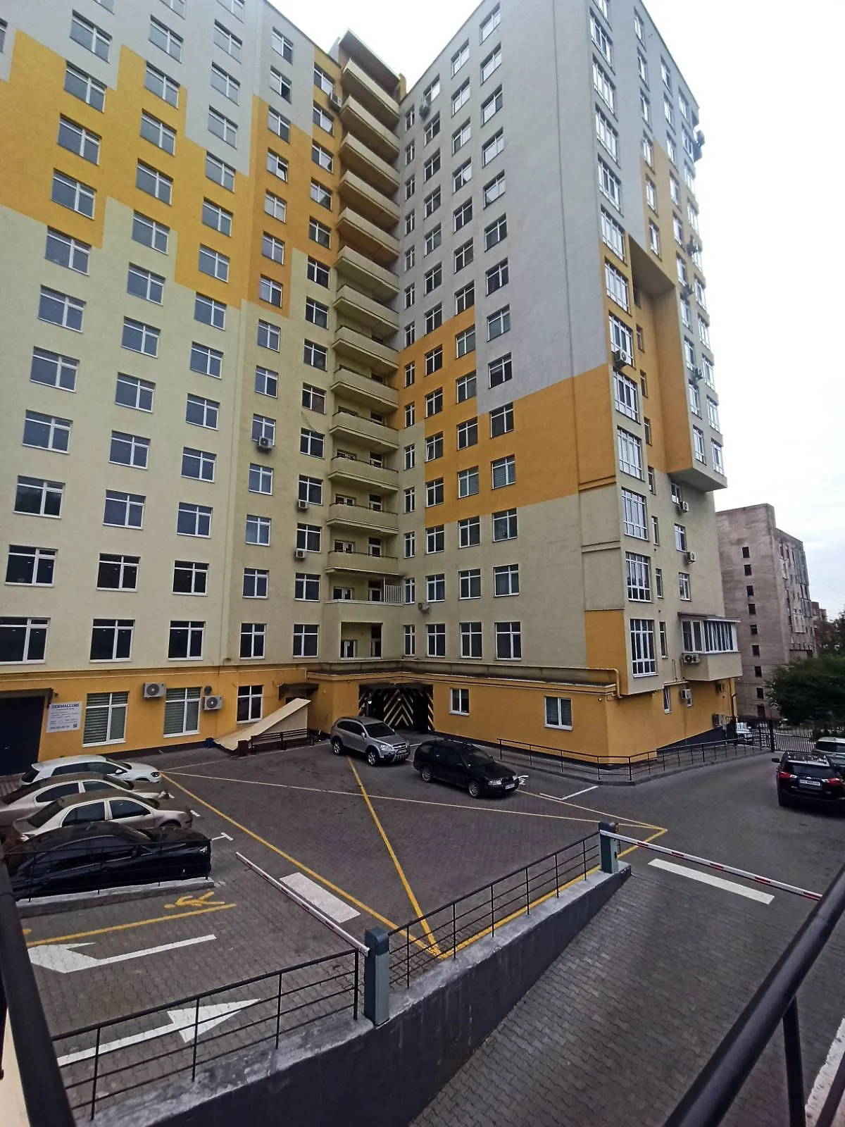 Продается 2-комнатная квартира 54 кв. м в Хмельницком, ул. Свободы, 12А - фото 1