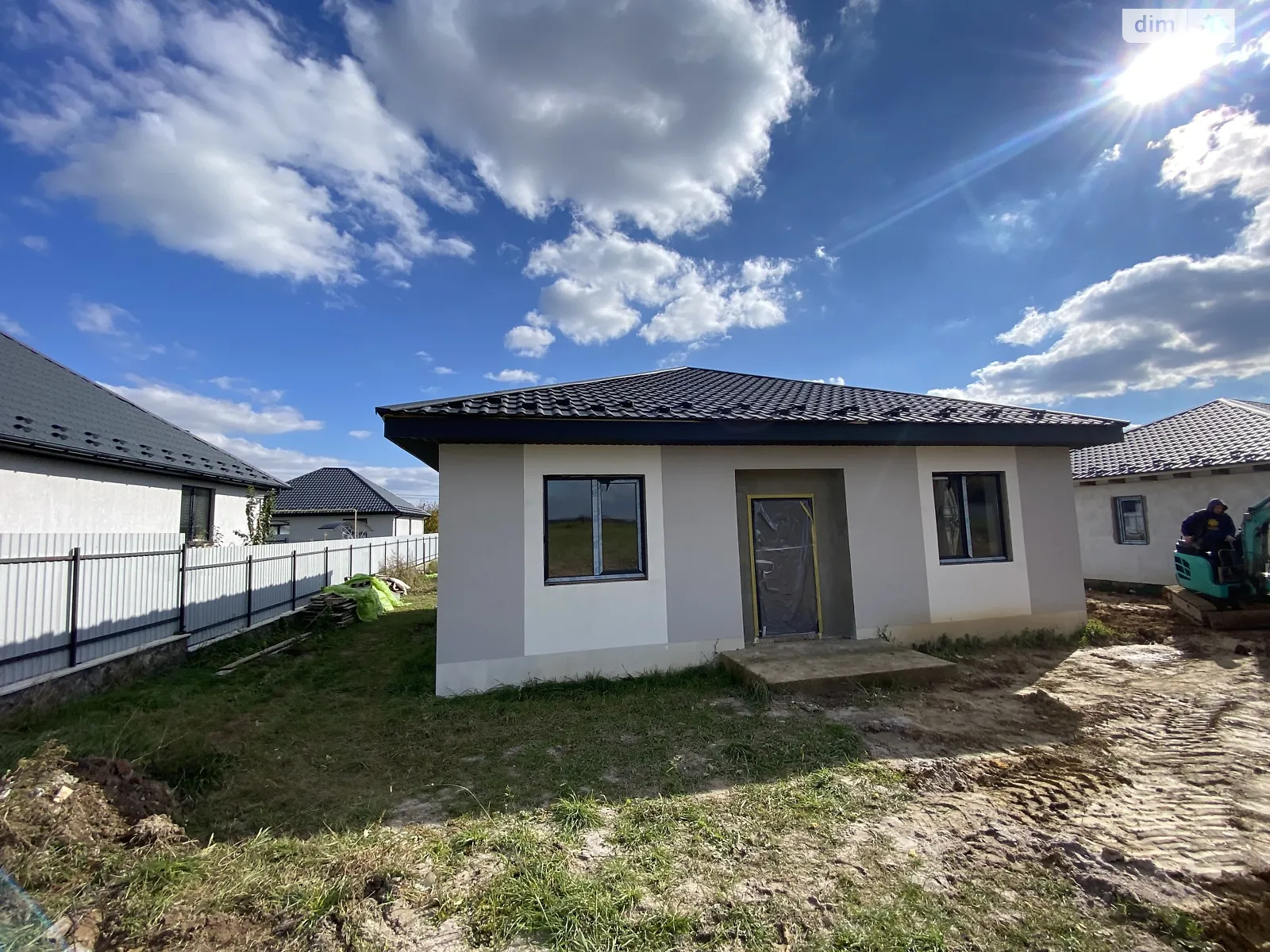 Продается одноэтажный дом 92 кв. м с участком, цена: 80000 $ - фото 1