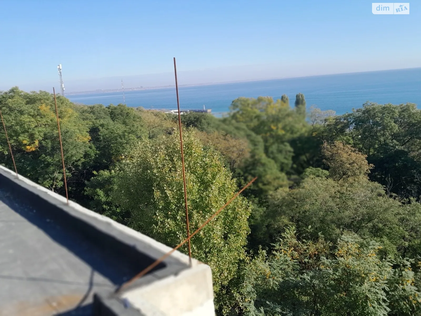 Продается 3-комнатная квартира 240 кв. м в Одессе, ул. Вице-адмирала Азарова, 28/1 - фото 1