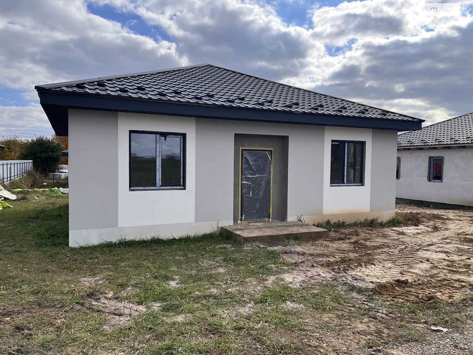 Продается одноэтажный дом 92 кв. м с беседкой, цена: 80000 $ - фото 1