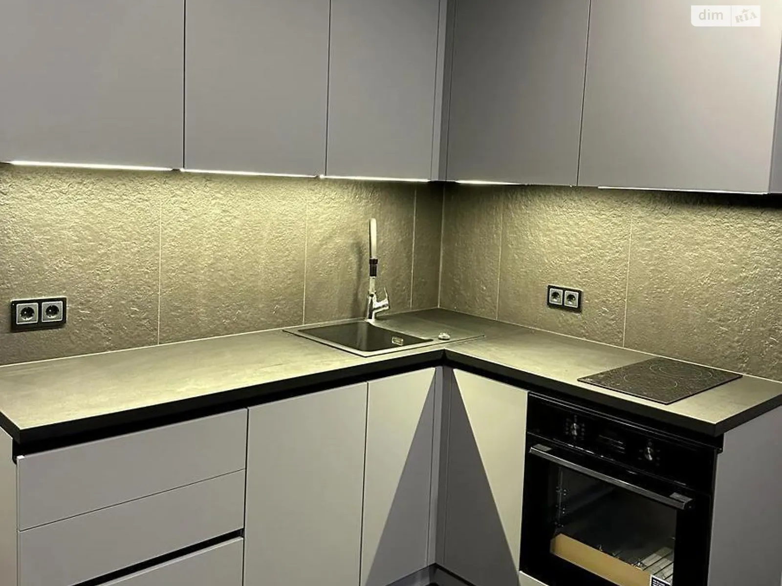 Продается 1-комнатная квартира 27.1 кв. м в Киеве, ул. Берковецкая - фото 1