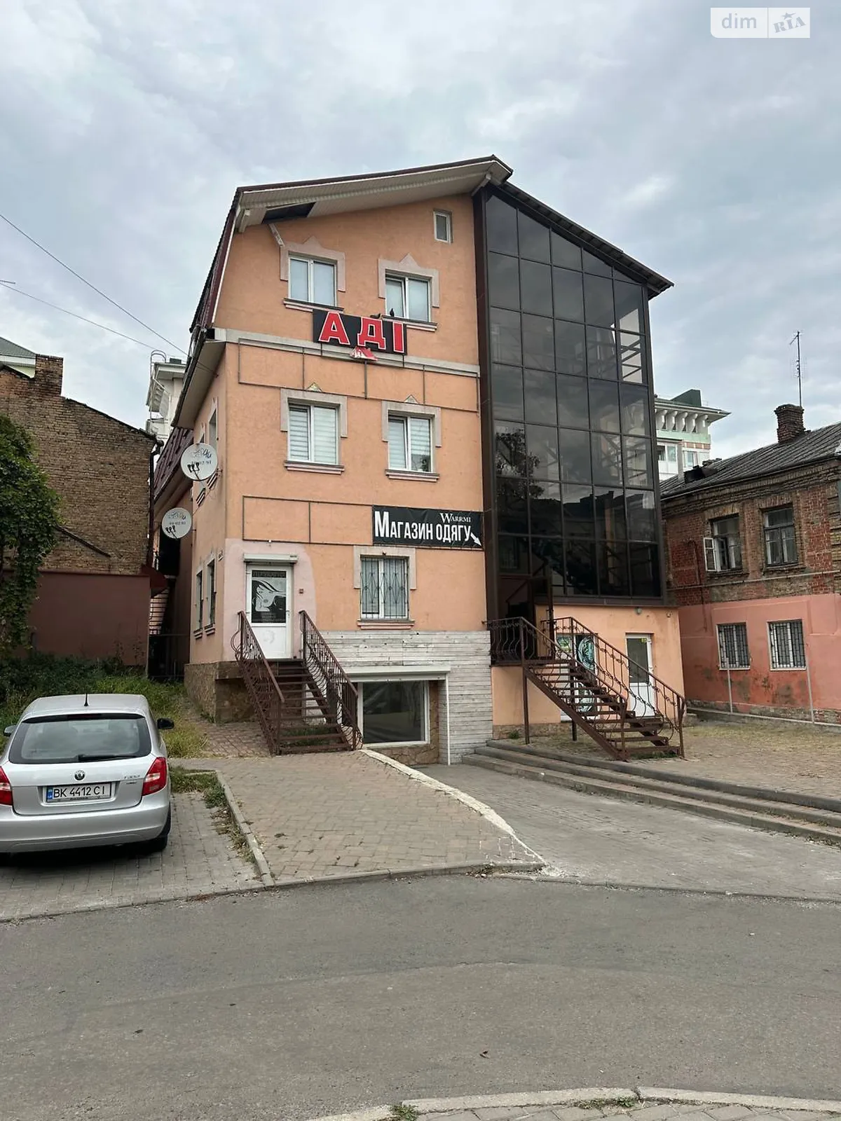 Здається в оренду приміщення вільного призначення 110 кв. м в 4-поверховій будівлі, цена: 20000 грн - фото 1