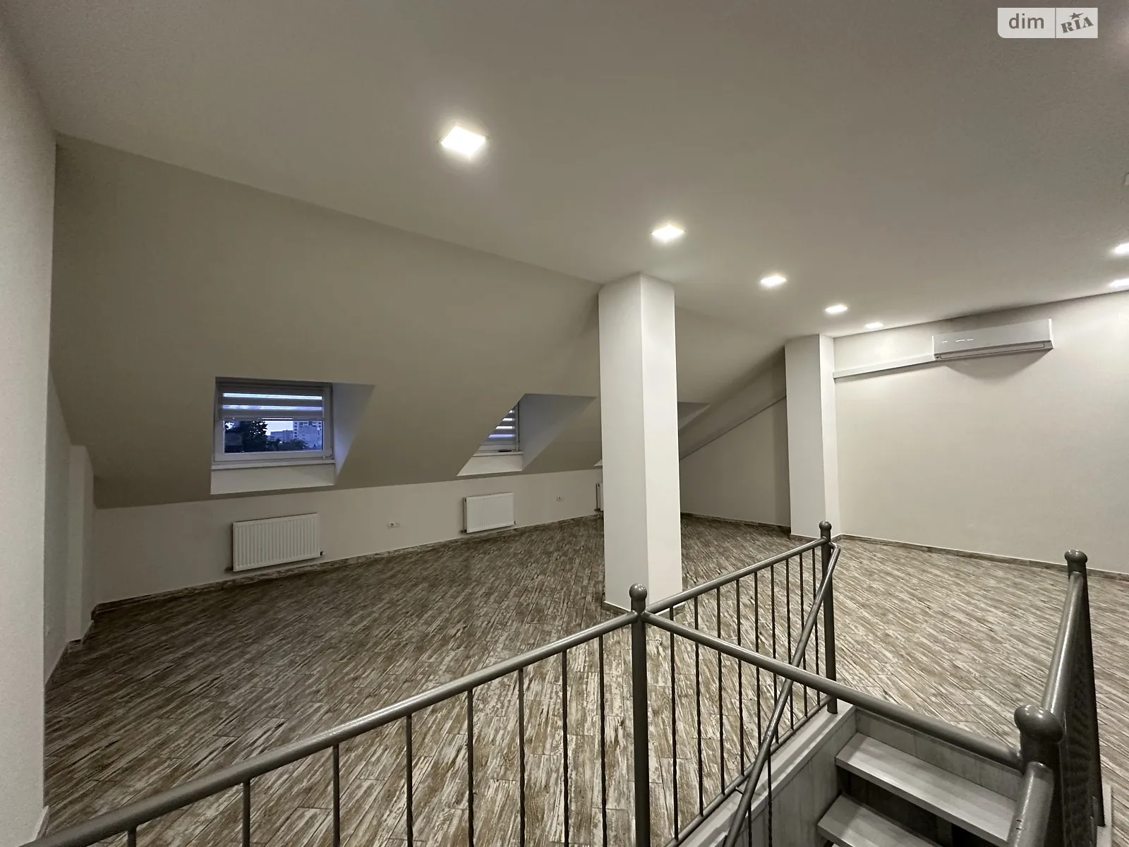 Сдается в аренду офис 120 кв. м в бизнес-центре, цена: 52000 грн - фото 1