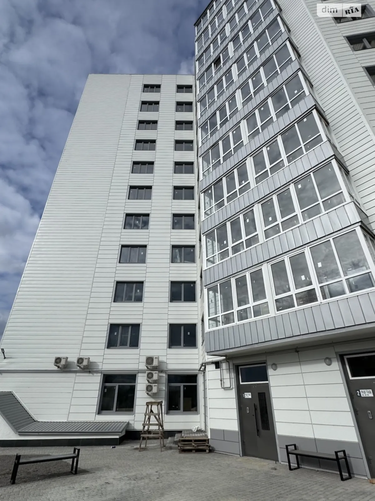 Продается 2-комнатная квартира 60 кв. м в Полтаве, ул. Весенняя, 9 - фото 1