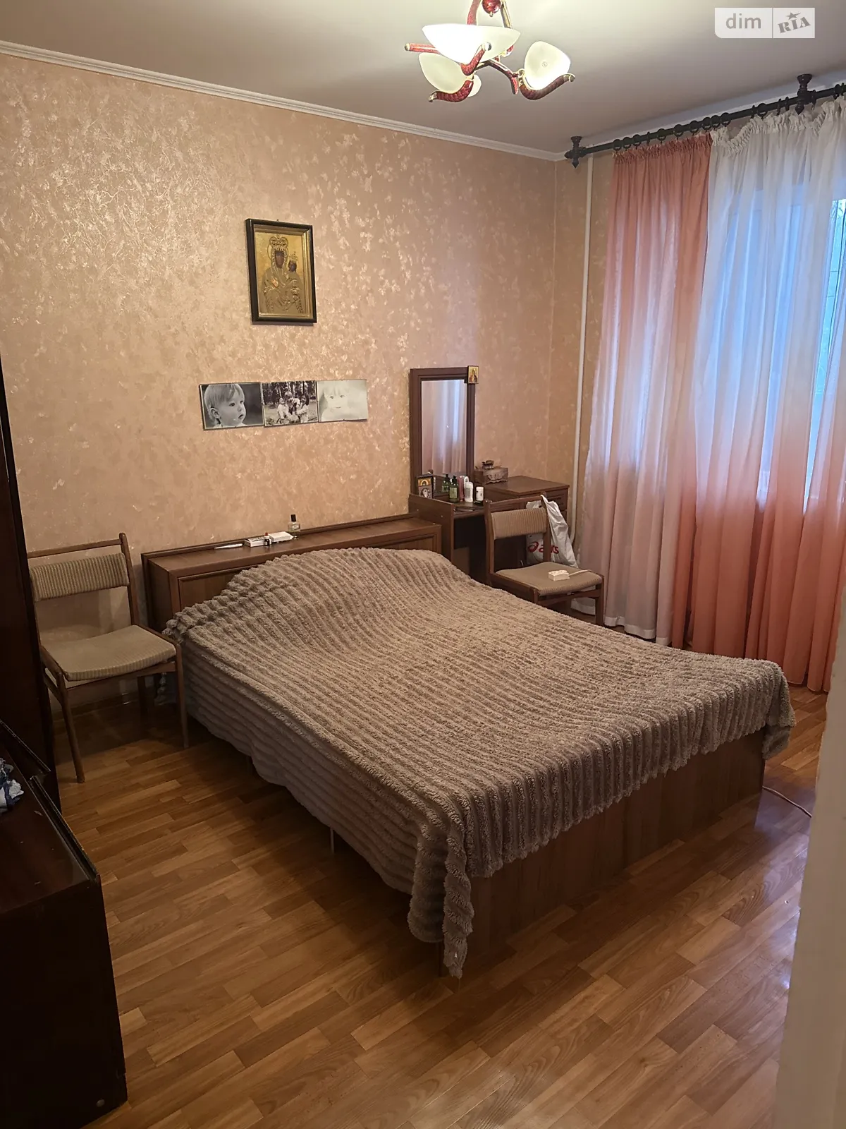 Продается 2-комнатная квартира 56 кв. м в Киеве, ул. Рональда Рейгана(Теодора Драйзера), 16 - фото 1