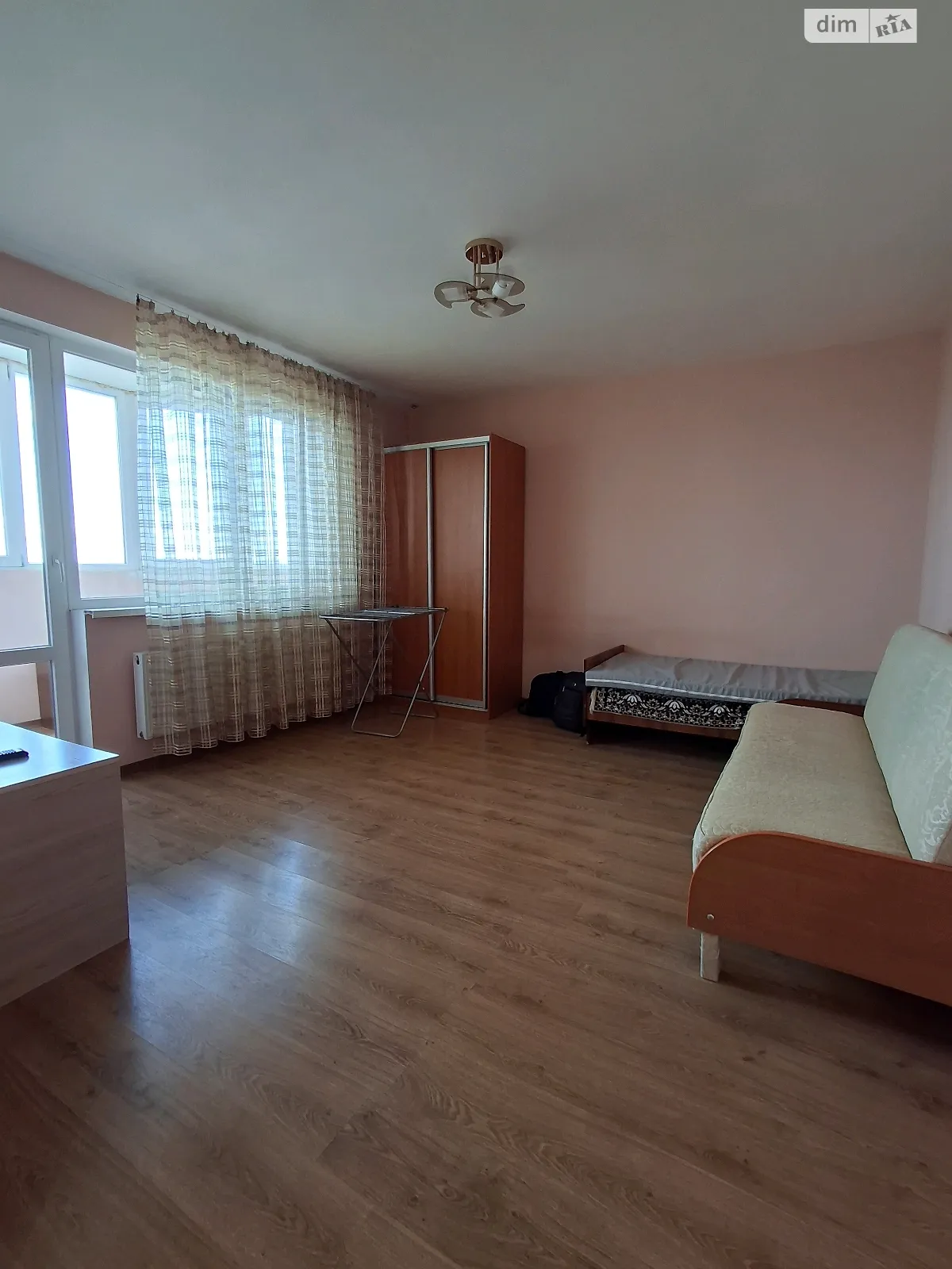 Продается 1-комнатная квартира 42 кв. м в Одессе, ул. Шота Руставели, 9 - фото 1