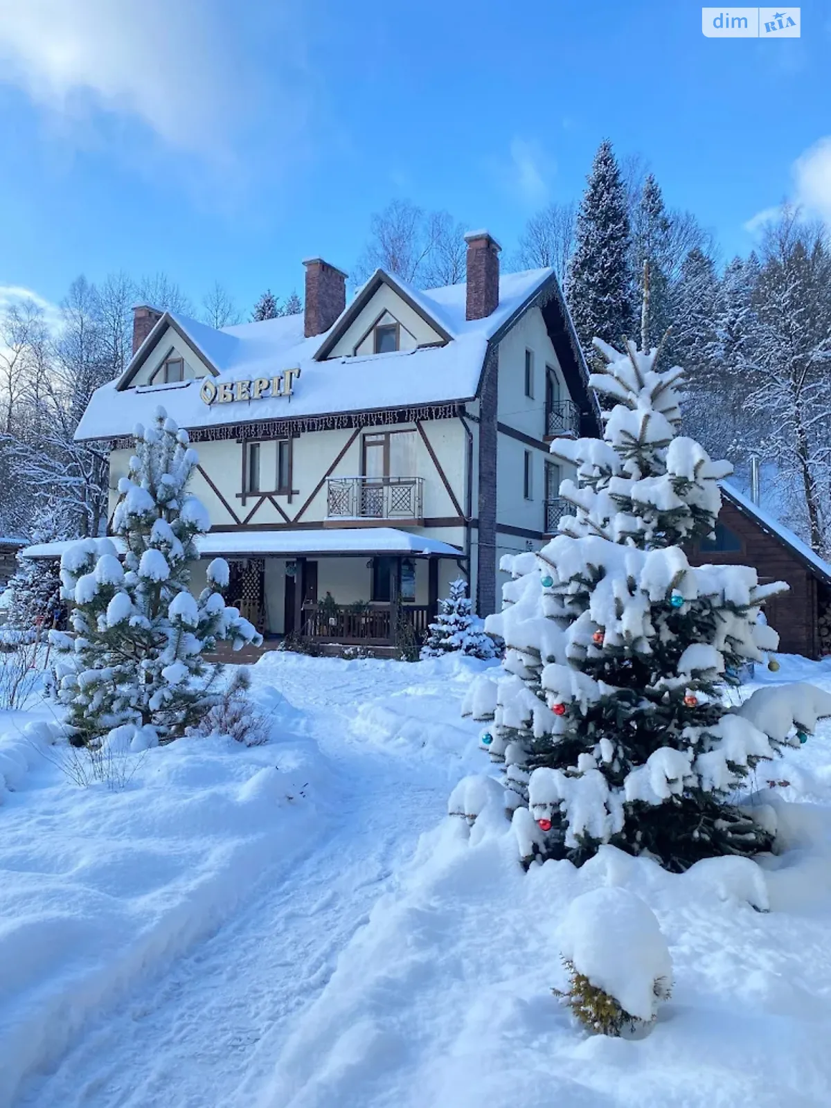 Продается помещения свободного назначения 1500 кв. м в 3-этажном здании, цена: 999999 € - фото 1