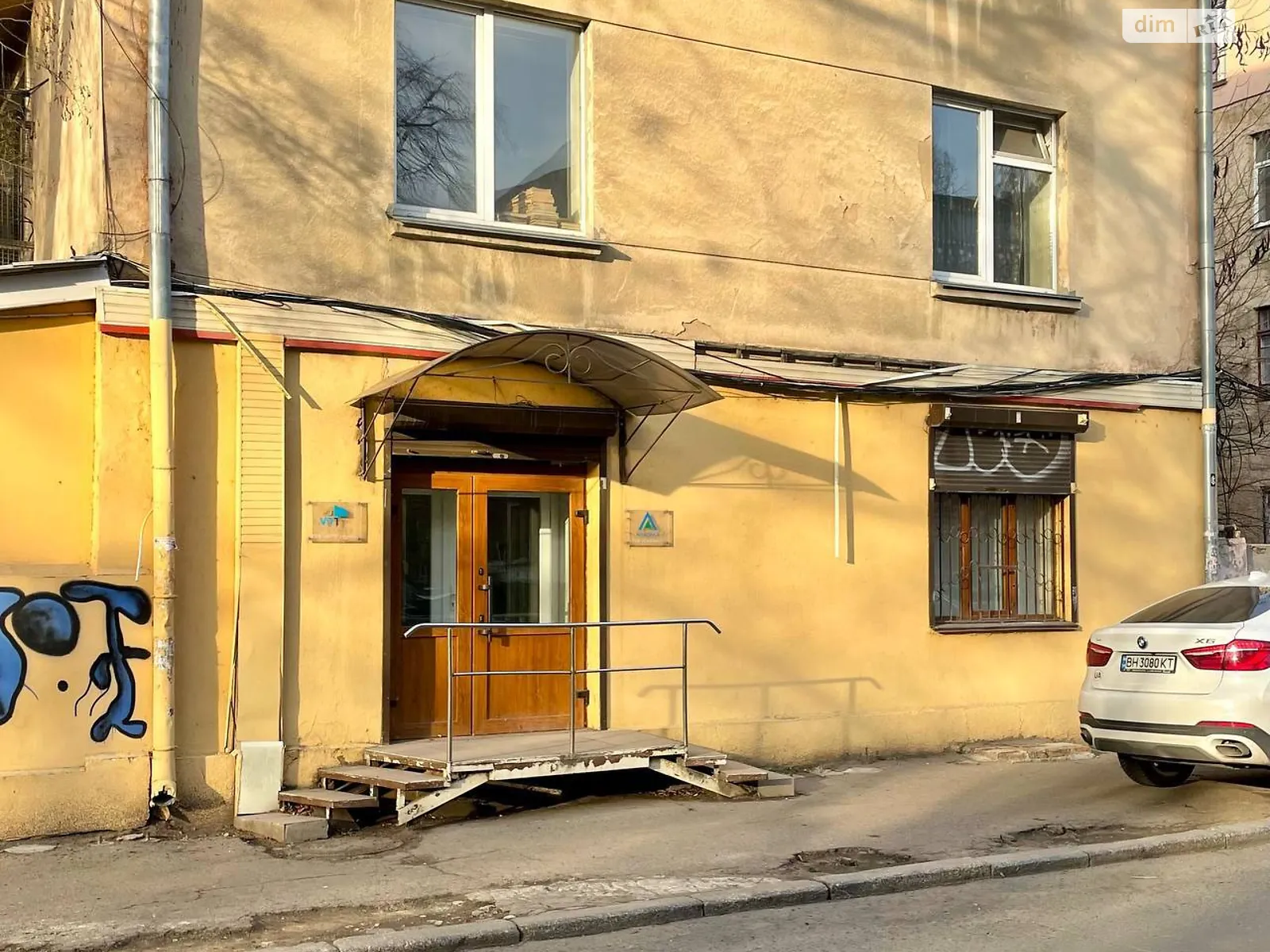 Продается помещения свободного назначения 58.7 кв. м в 4-этажном здании, цена: 88000 $ - фото 1