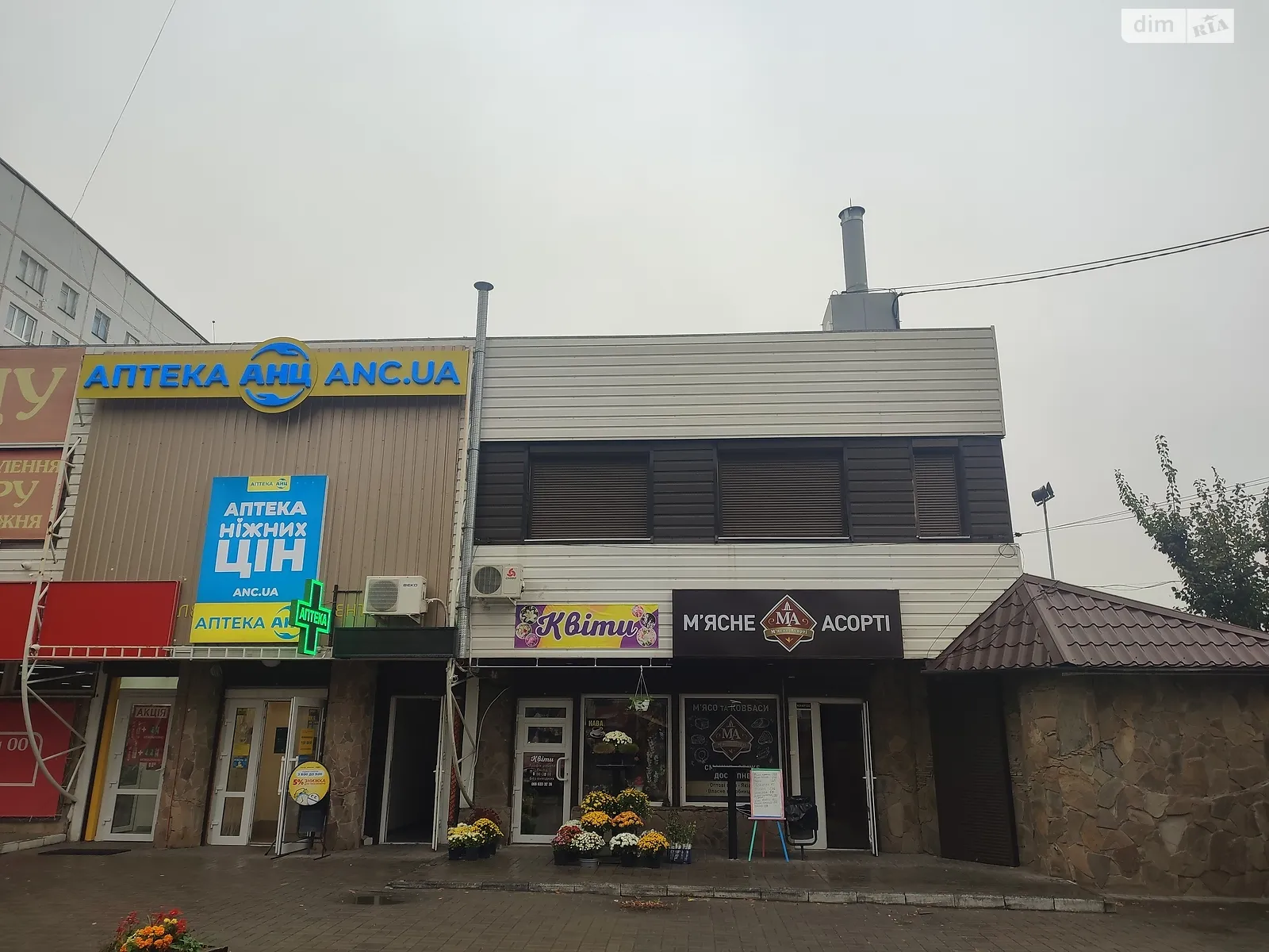 Сдается в аренду объект сферы услуг 33 кв. м в 2-этажном здании, цена: 12000 грн - фото 1