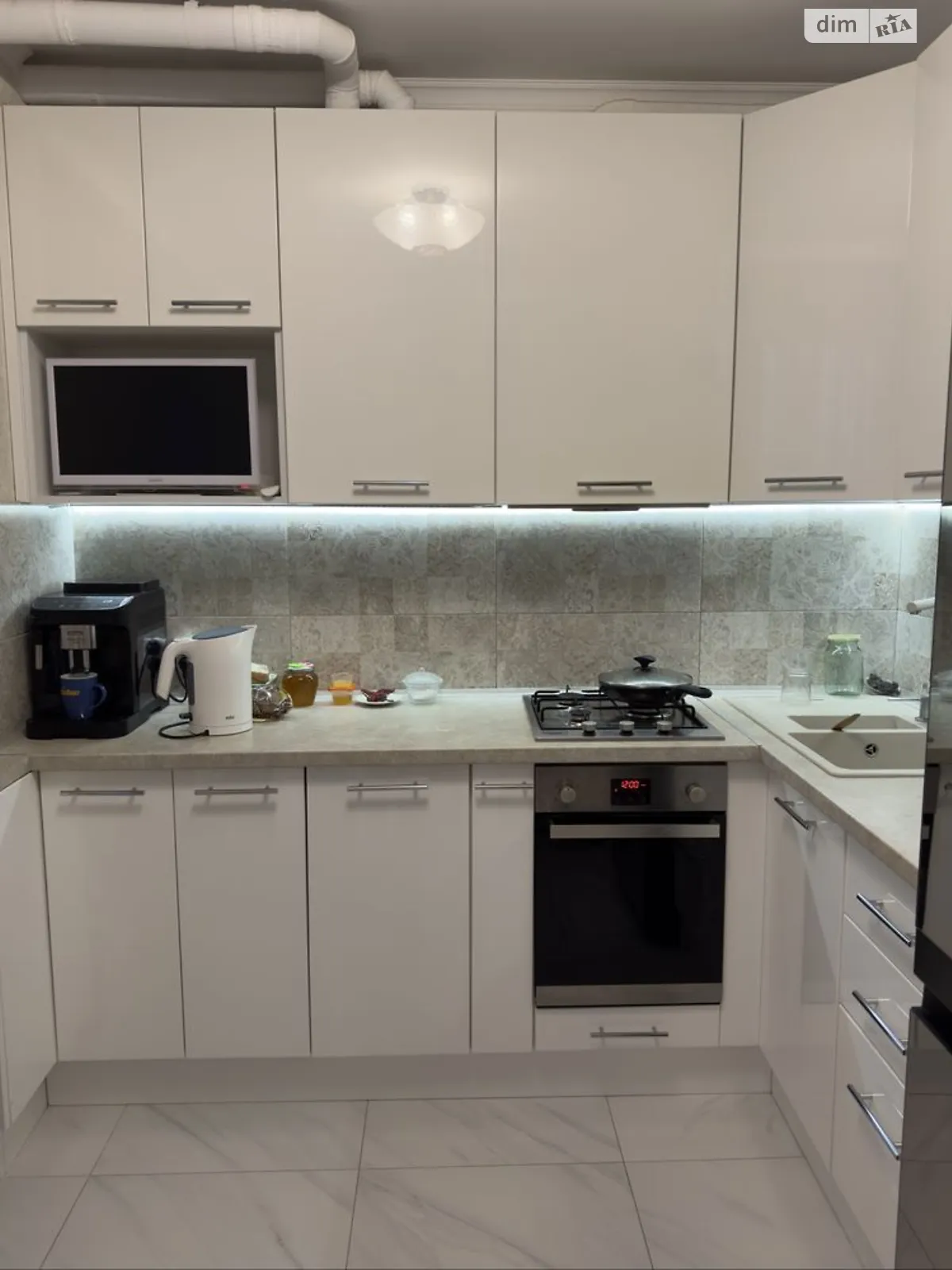 Продается 1-комнатная квартира 40.5 кв. м в Буче, ул. Бориса Гмыри - фото 1