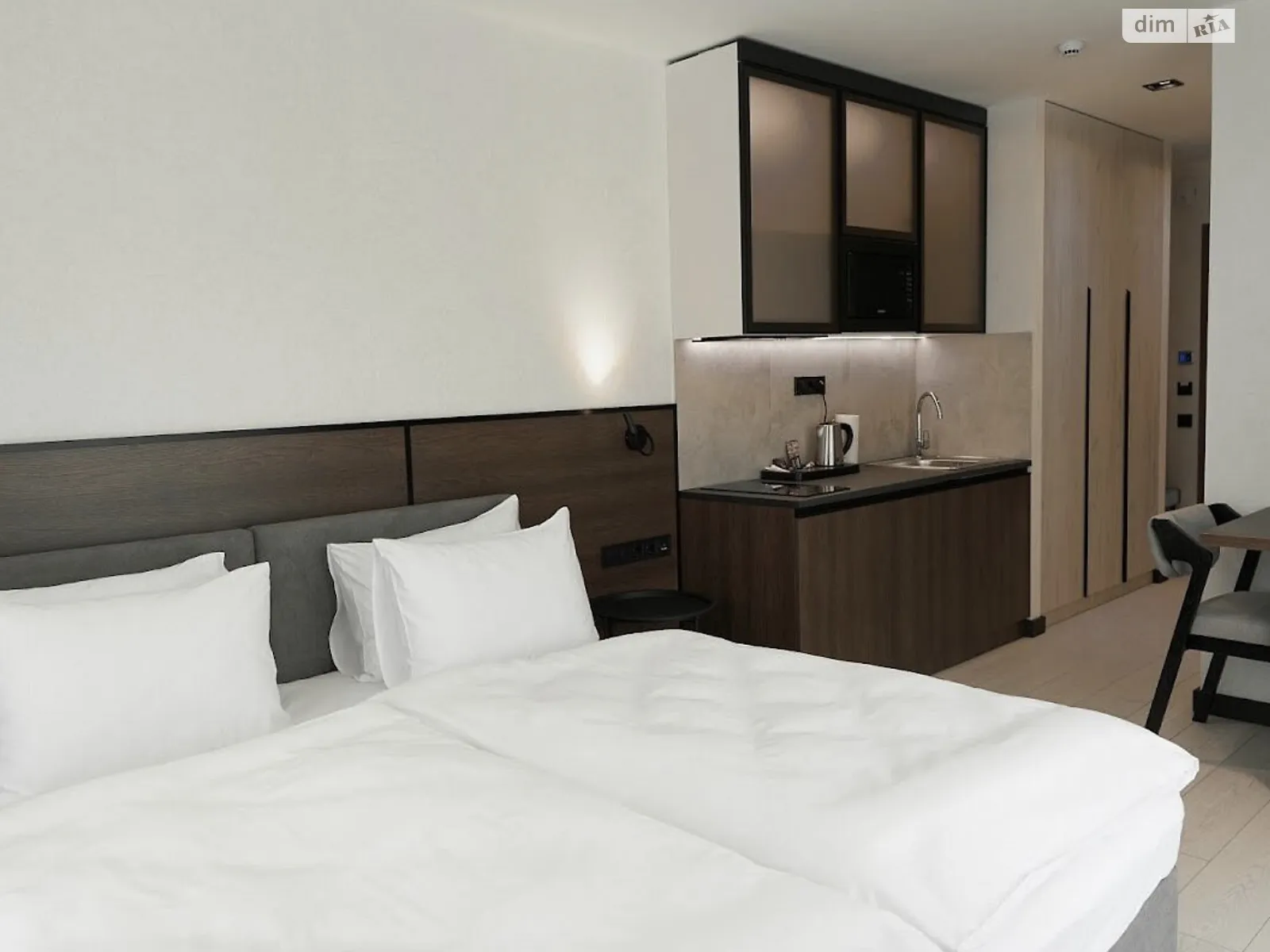 Продається приміщення вільного призначення 24.7 кв. м в 5-поверховій будівлі, цена: 150000 $ - фото 1