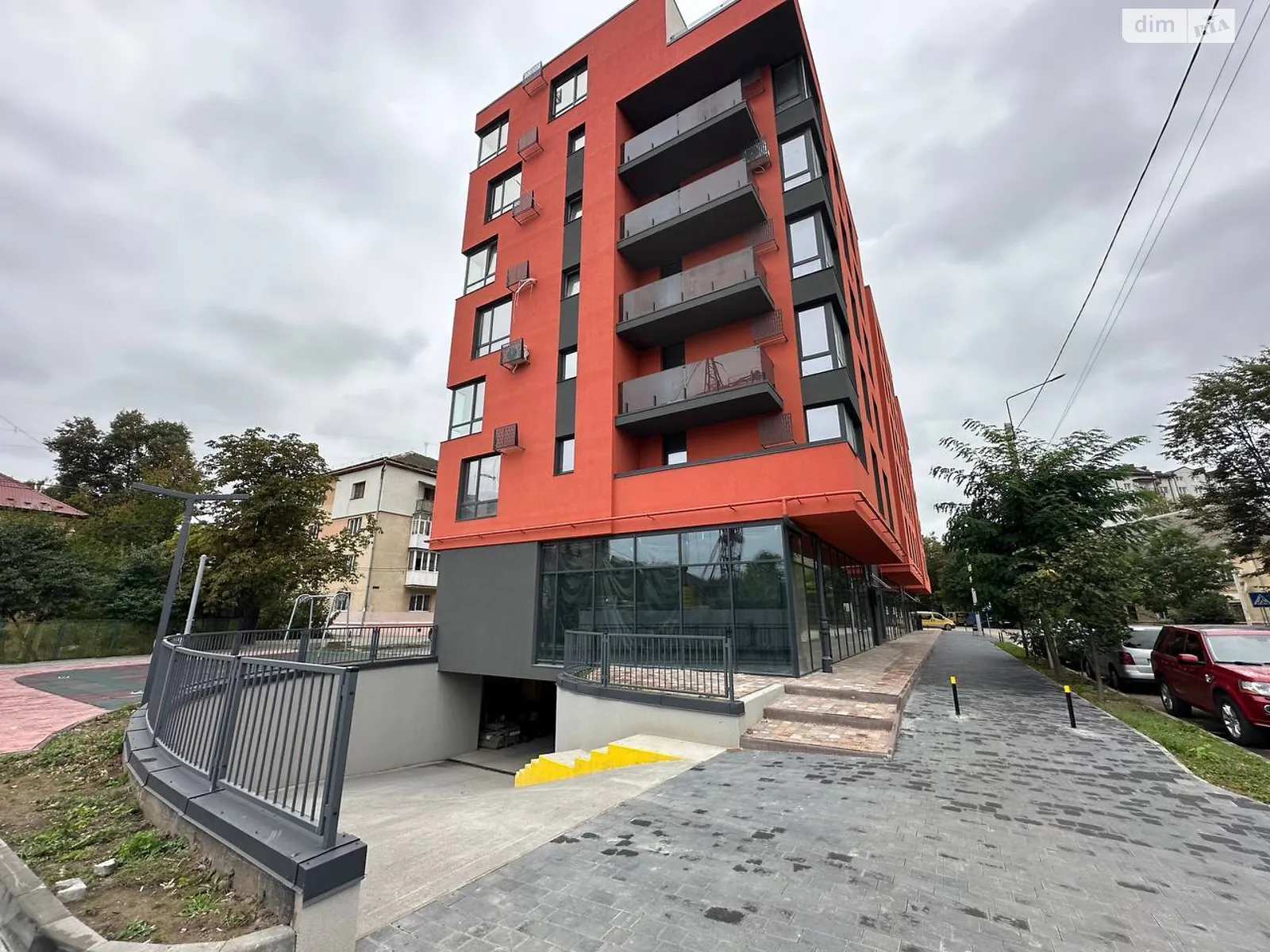 Продается 1-комнатная квартира 53.8 кв. м в Ивано-Франковске, ул. Славы Стецько - фото 1