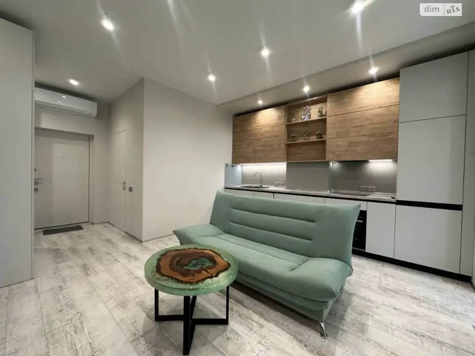 Продается 2-комнатная квартира 52 кв. м в Днепре, бул. Кучеревского, 1 - фото 1