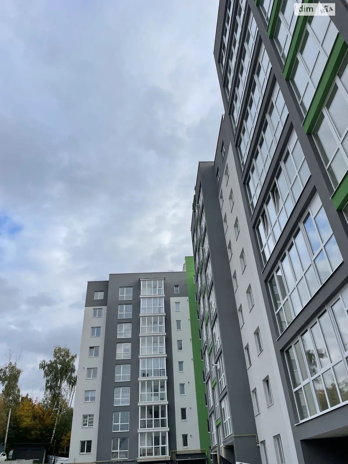 2-комнатная квартира 72 кв. м в Тернополе, ул. Черновецкая - фото 1