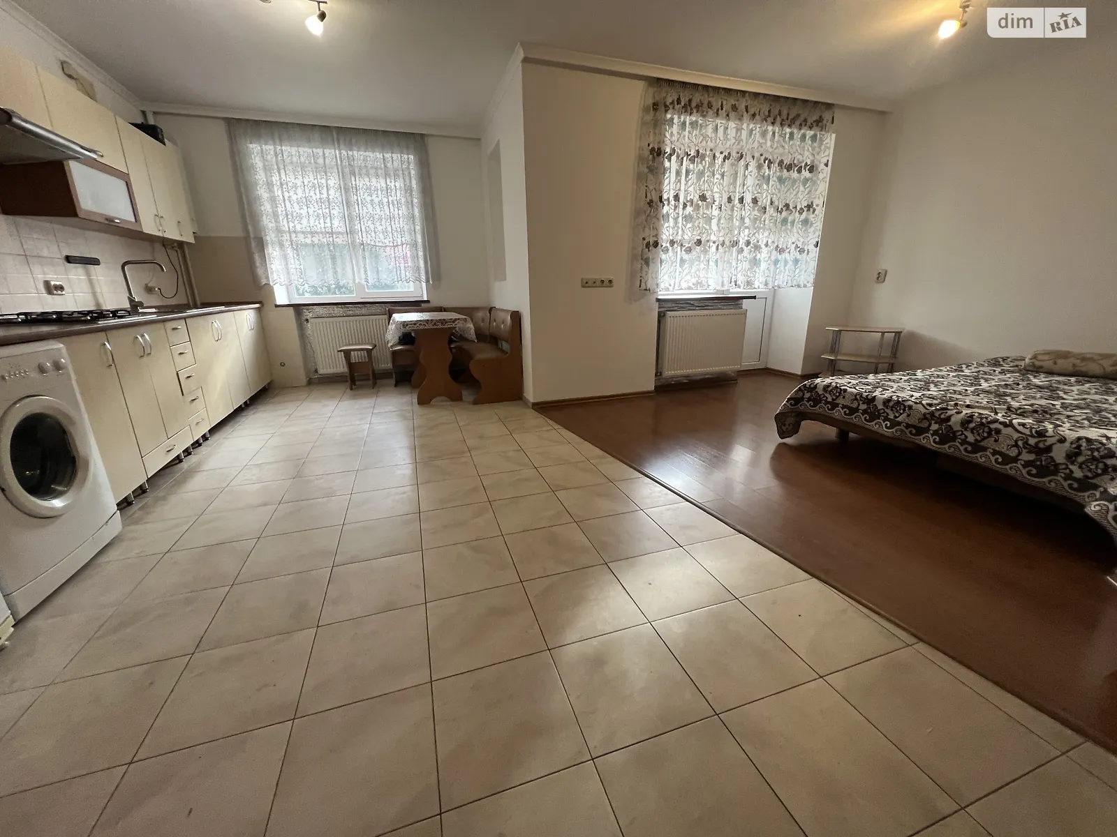 1-комнатная квартира 42 кв. м в Тернополе, ул. Сахарова Андрея Академика, 1 - фото 1