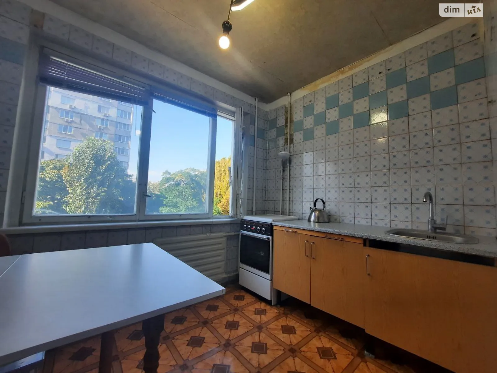 Продается 3-комнатная квартира 68 кв. м в Киеве, ул. Гната Юры, 12 - фото 1