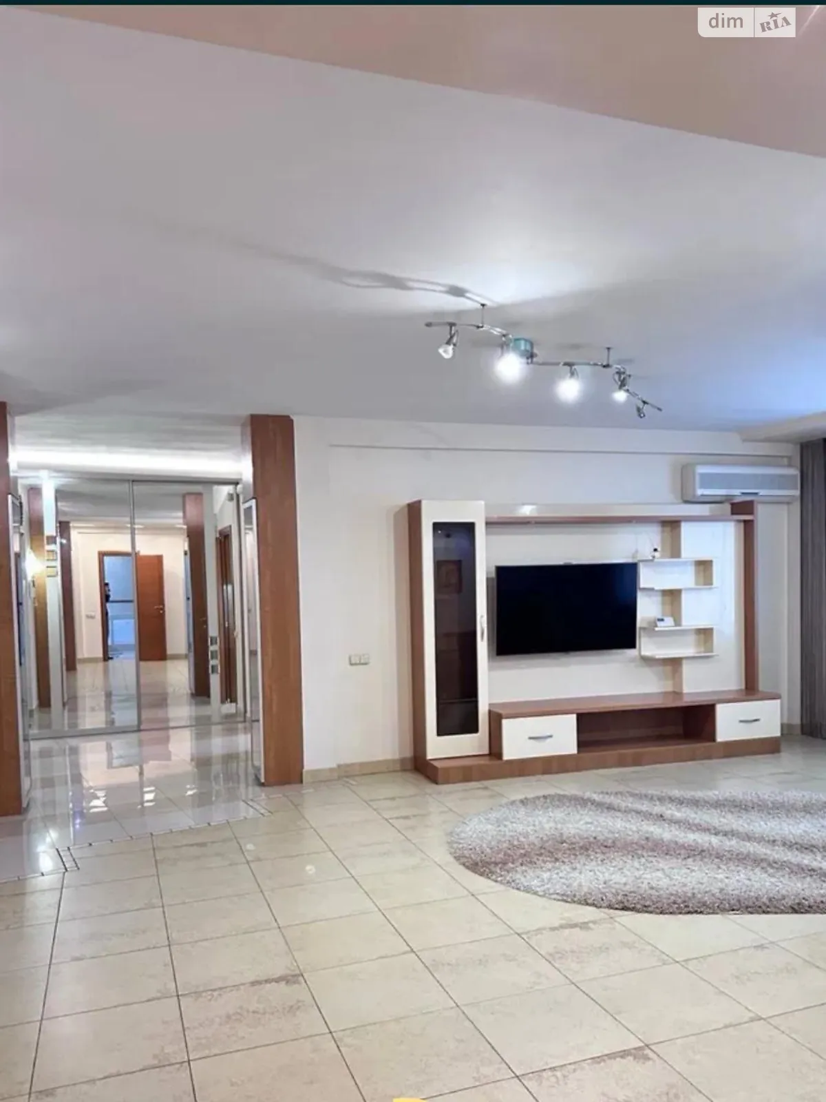 Продается 4-комнатная квартира 127 кв. м в, цена: 135000 $ - фото 1