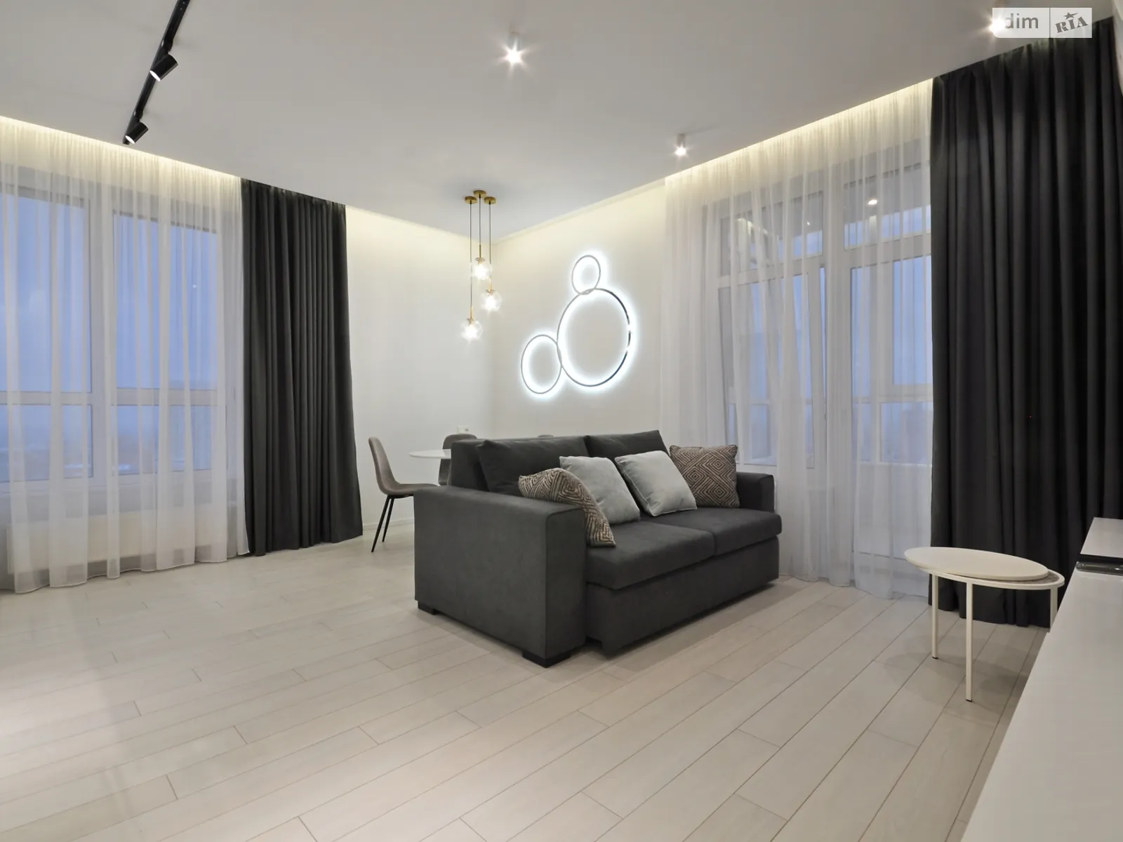 Сдается в аренду 1-комнатная квартира 58.3 кв. м в Киеве, бул. Леси Украинки, 7В - фото 1