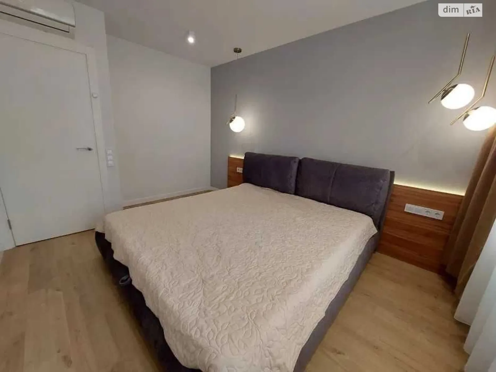 Продается 3-комнатная квартира 68 кв. м в Днепре, Запорожское шосе, 28Ш - фото 1