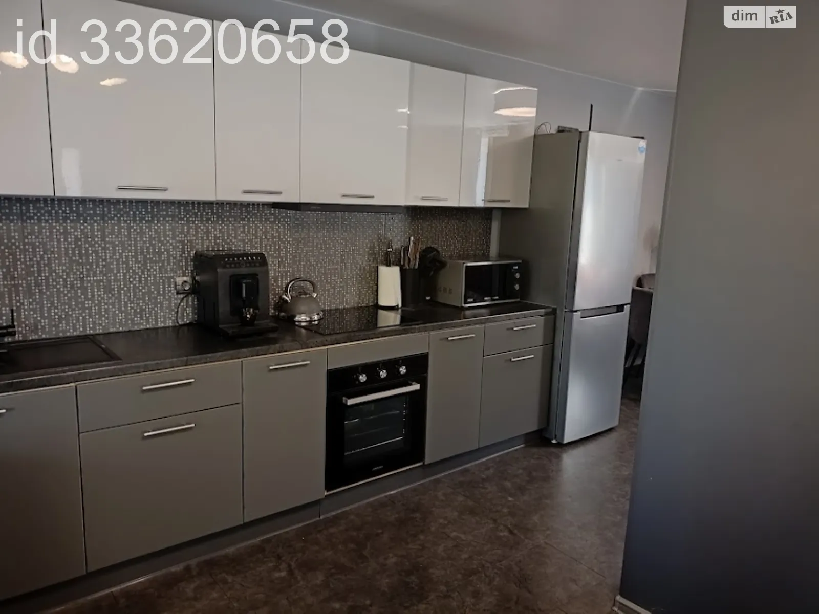 Продается дом на 2 этажа 146 кв. м с подвалом, цена: 185500 $ - фото 1