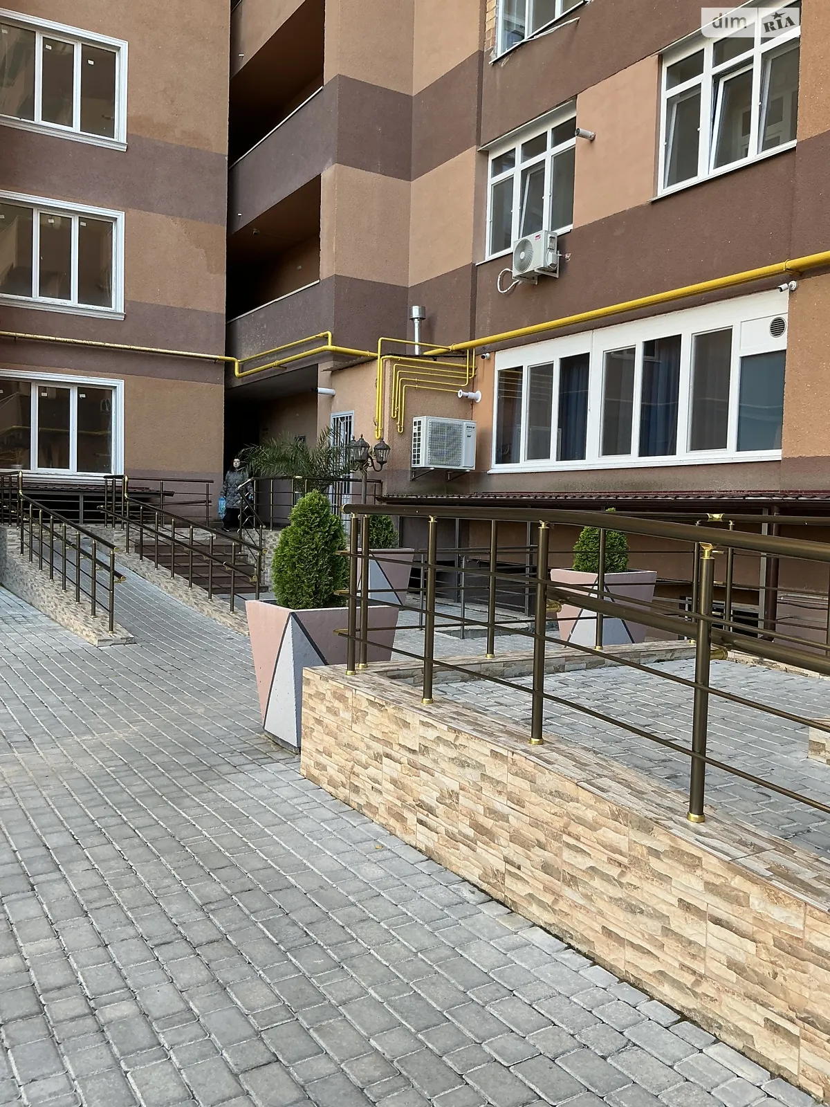 Продается 2-комнатная квартира 80 кв. м в Одессе, ул. Зоопарковая, 8В - фото 1