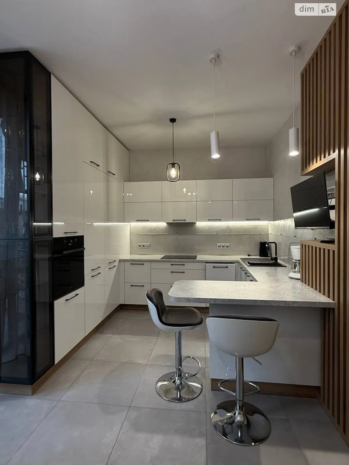 Сдается в аренду 1-комнатная квартира 47 кв. м в Ивано-Франковске, ул. Тараса Шевченко, 65 - фото 1