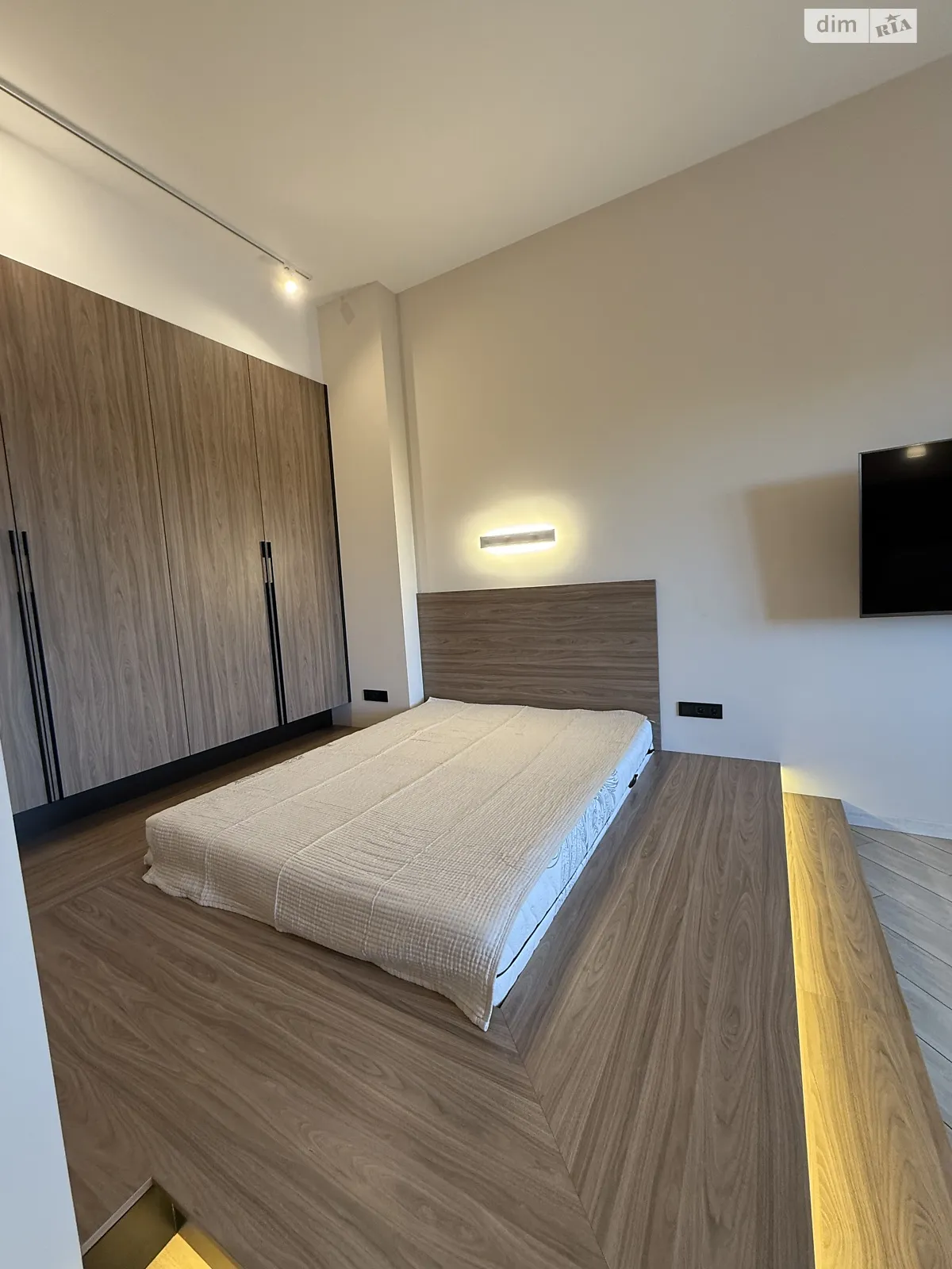 Сдается в аренду 1-комнатная квартира 52 кв. м в Одессе, пер. Ониловой, 16 - фото 1