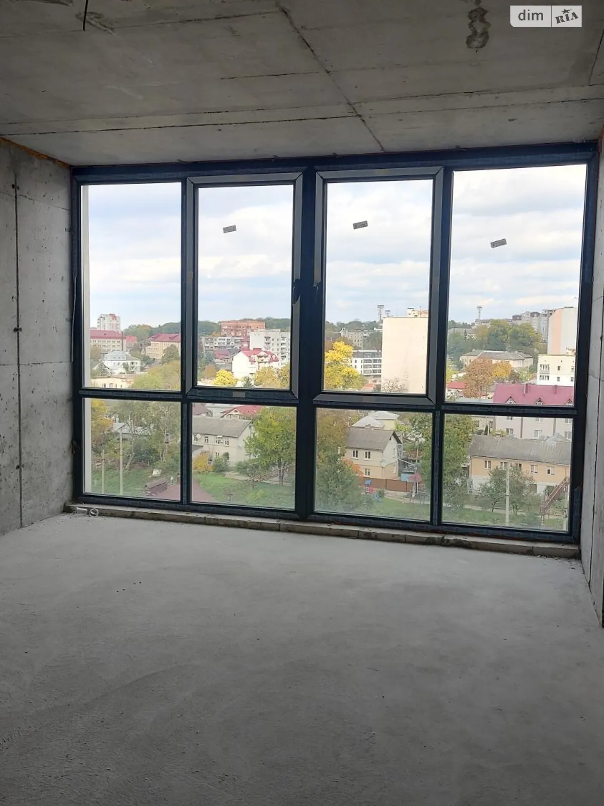 1-комнатная квартира 46.7 кв. м в Тернополе, ул. Замонастырская - фото 1