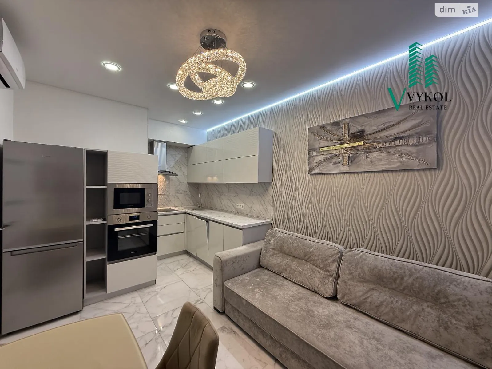 Сдается в аренду 1-комнатная квартира 39 кв. м в Одессе, ул. Валерия Самофалова, 16А/6 - фото 1