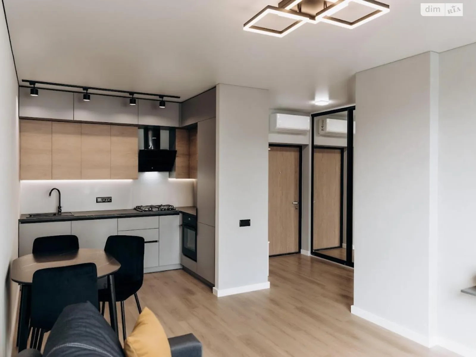 Продається 2-кімнатна квартира 62.6 кв. м у Сокільниках, вул. Героїв Майдану, 13 - фото 1