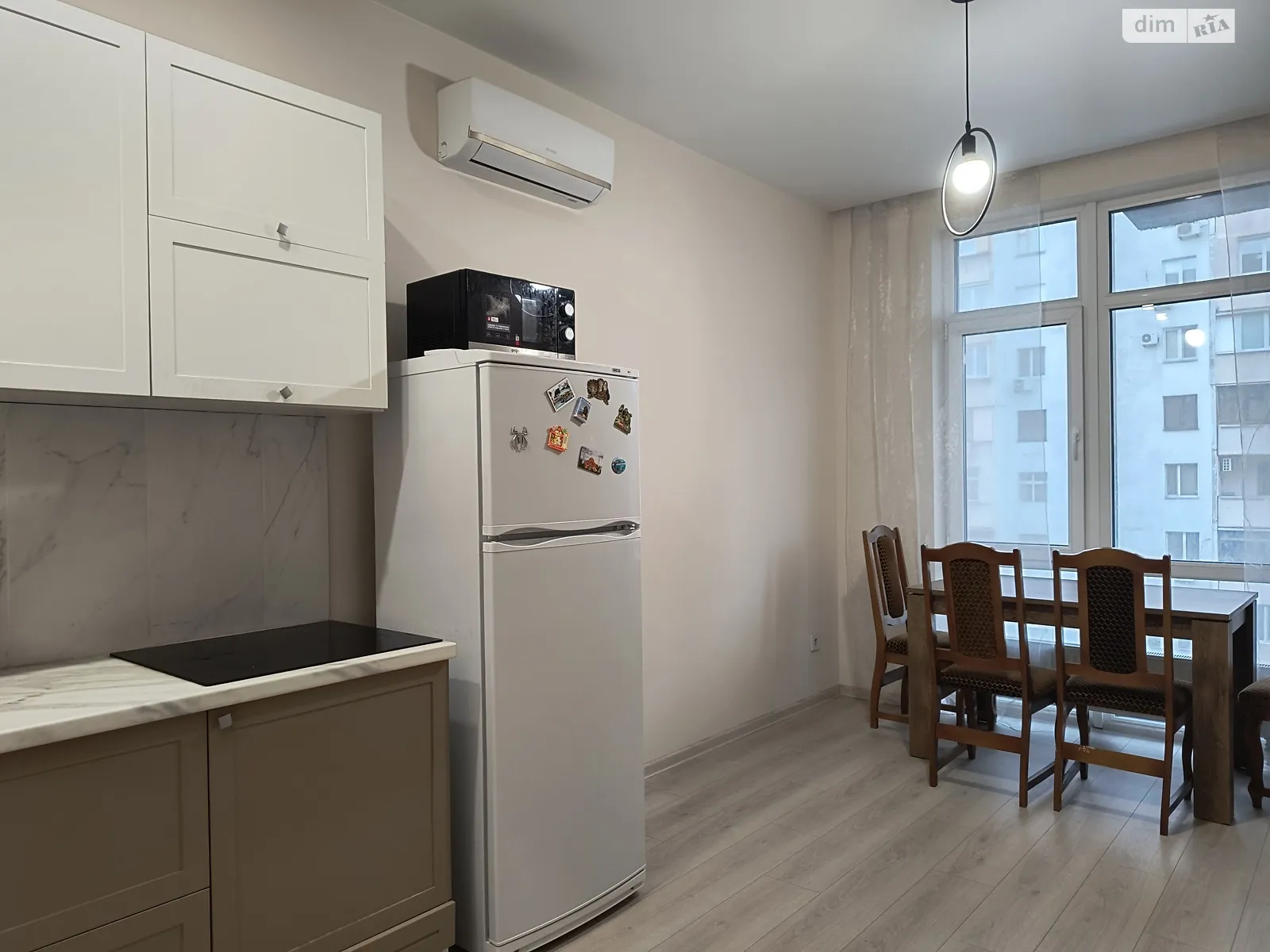 Сдается в аренду 1-комнатная квартира 40 кв. м в Одессе, ул. Педагогическая, 20Б - фото 1