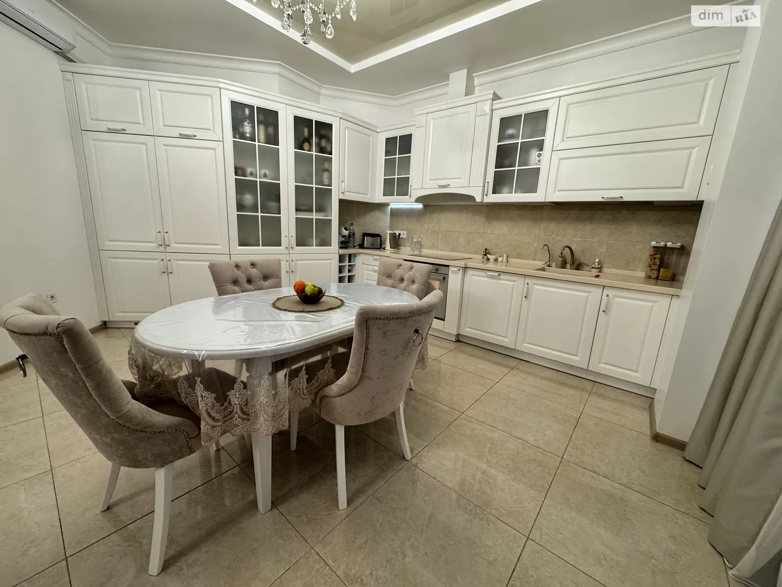 Продается 3-комнатная квартира 135 кв. м в Одессе, ул. Добровольцев(Маршала Говорова), 18Б - фото 1