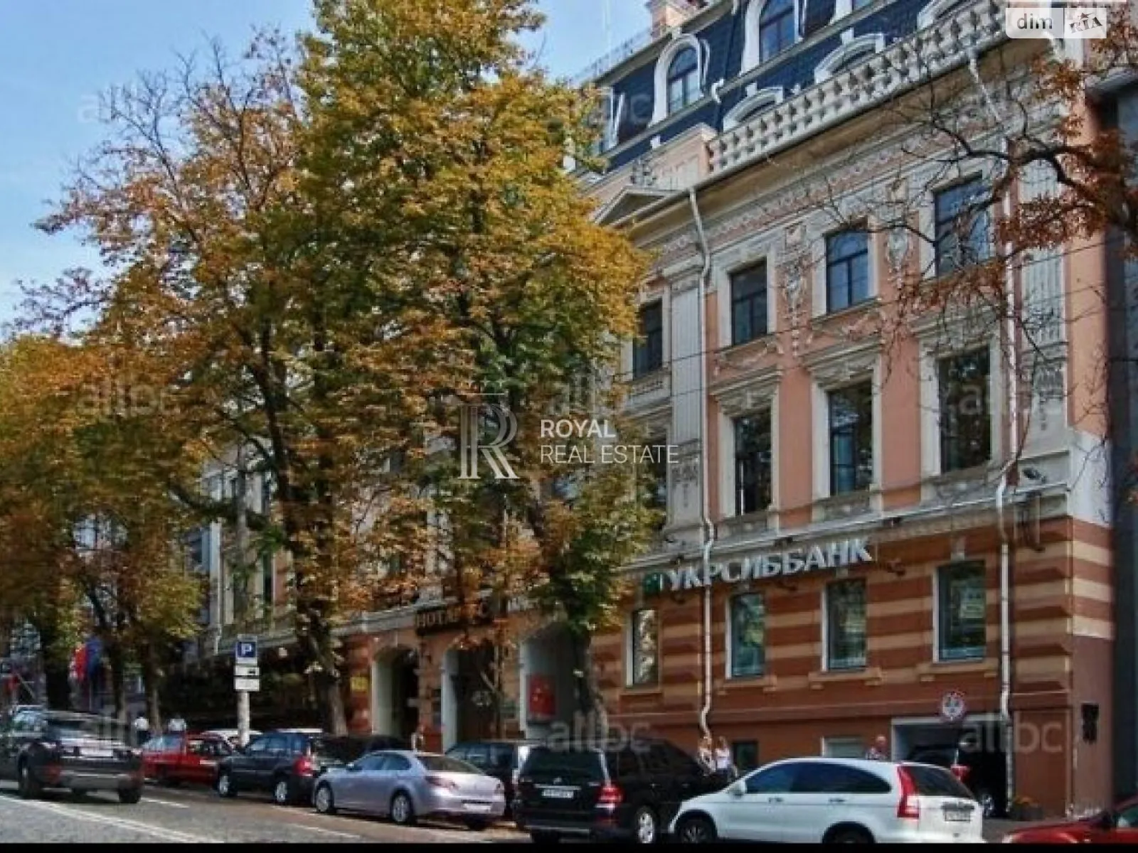 Здається в оренду офіс 244 кв. м в бізнес-центрі, цена: 3800 $ - фото 1