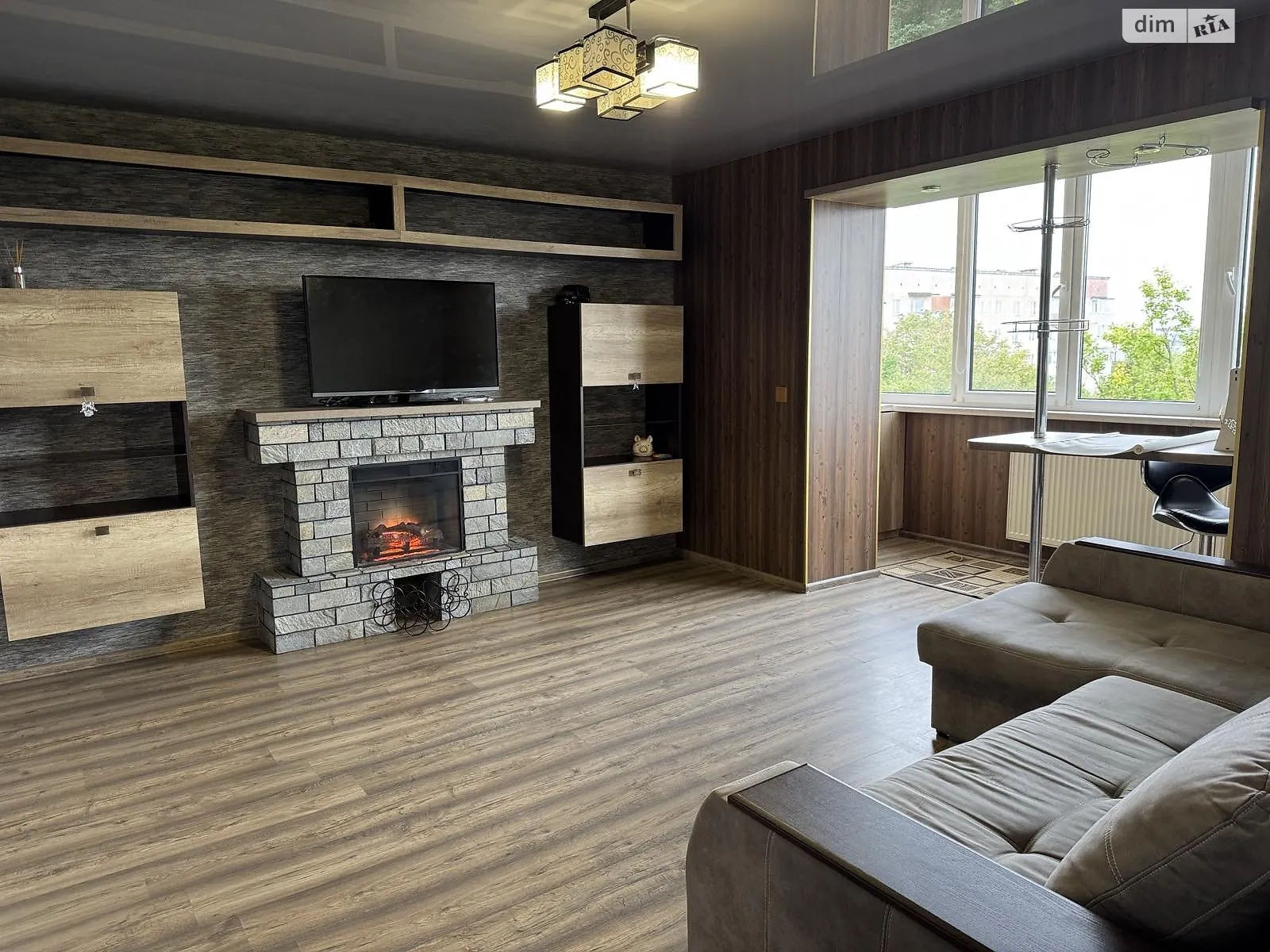 Здається в оренду 3-кімнатна квартира 60 кв. м у Кременці, вул. Захисників України(Льотчиків-Визволителів), 47 - фото 1