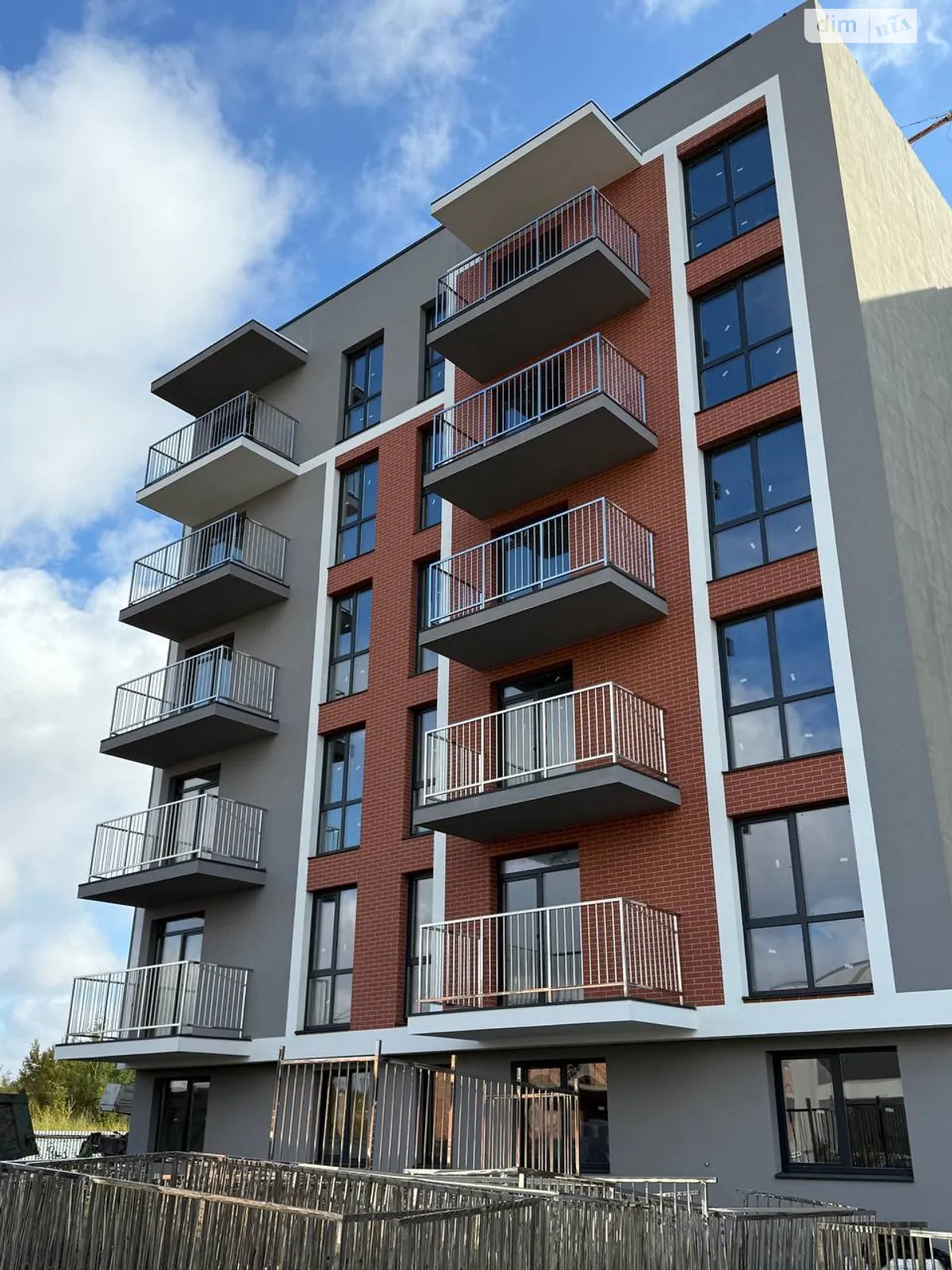 Продается 2-комнатная квартира 68.65 кв. м в Сокольниках, ул. Свободы, 18 - фото 1