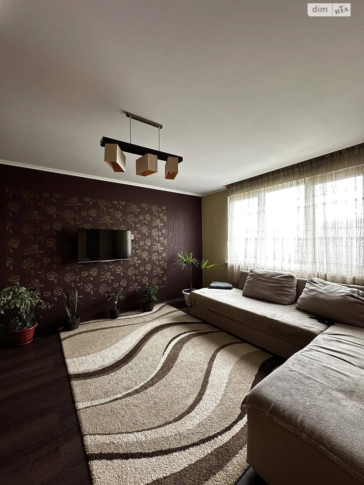 Продается 3-комнатная квартира 72 кв. м в Ужгороде, ул. Свободы Генерала, 5 - фото 1