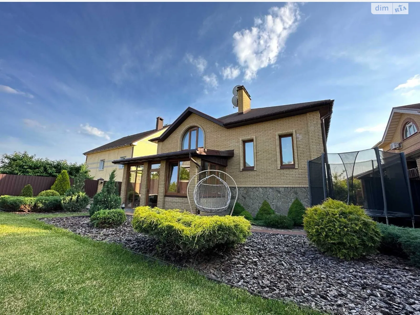 Продається будинок 2 поверховий 224 кв. м з балконом, цена: 225000 $ - фото 1