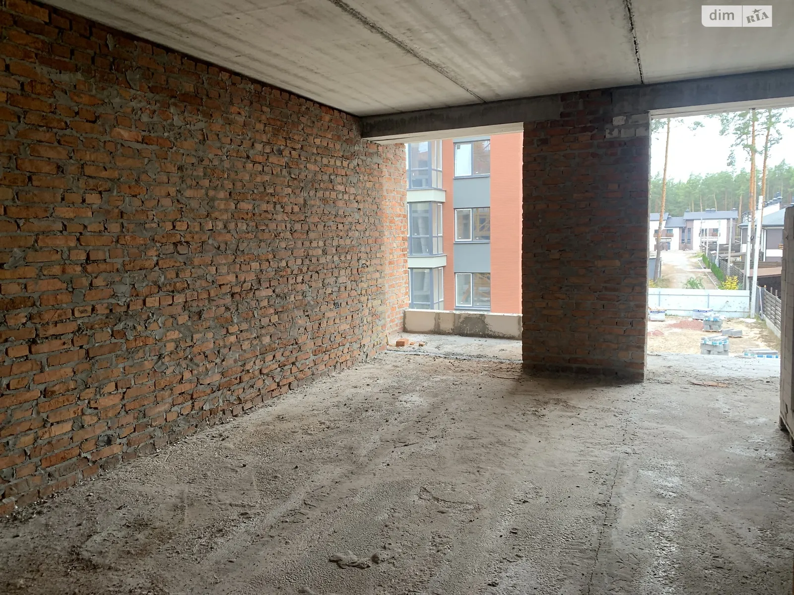 Продается 1-комнатная квартира 38 кв. м в Гостомеле, ул. Соборная, 1 - фото 1