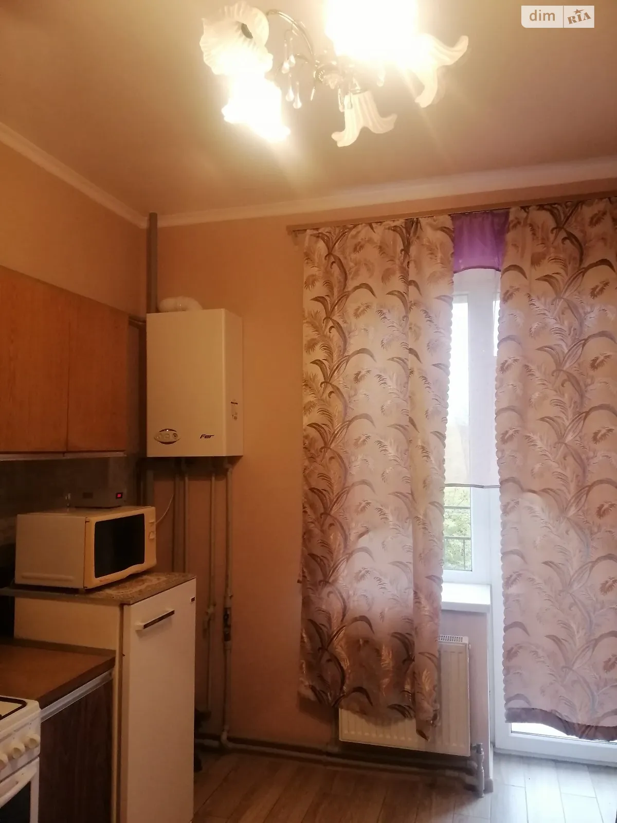 1-комнатная квартира 35 кв. м в Тернополе, ул. Бродовская, 53 - фото 1